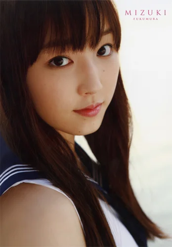 モーニング娘。譜久村聖1st写真集 「MIZUKI」 - J.P ROOM公式サイト